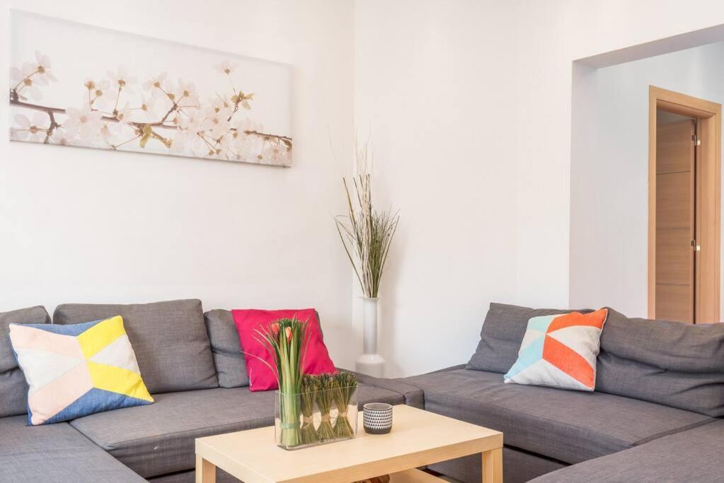 Modern Spacious Apt In Ateny Zewnętrze zdjęcie