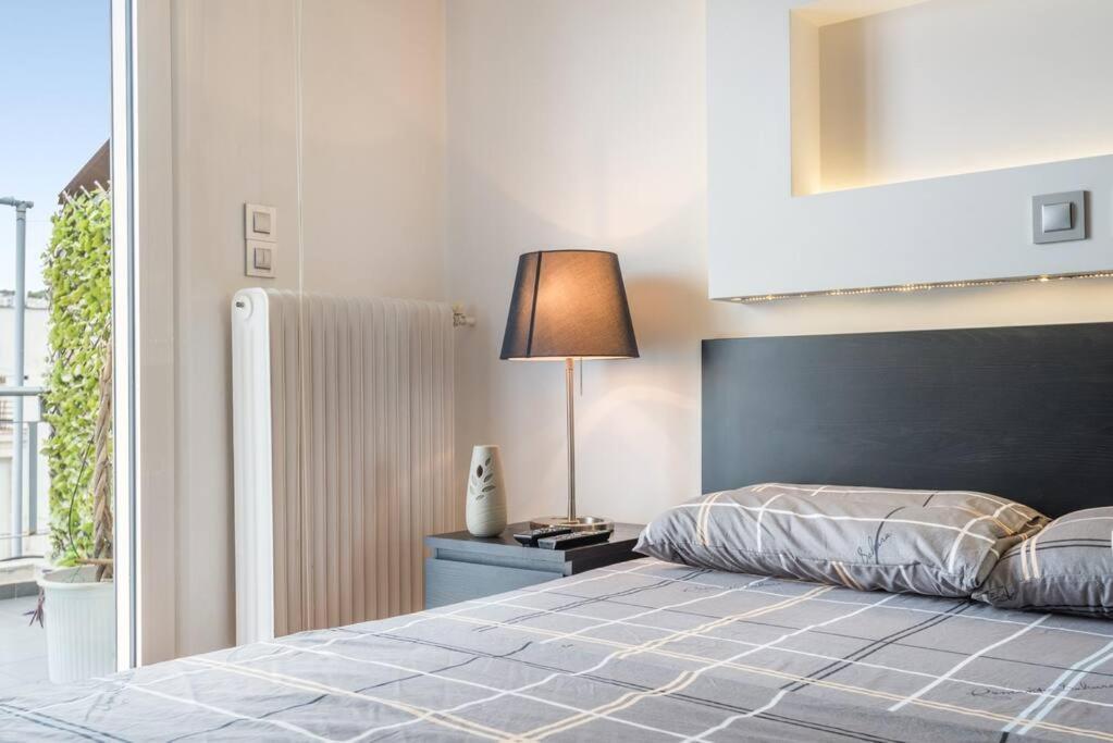 Modern Spacious Apt In Ateny Zewnętrze zdjęcie
